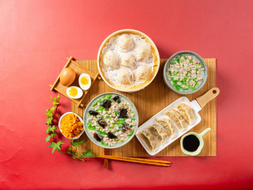 连婕等三位体育冠军出任曼玲粥品牌形象大使(图4)