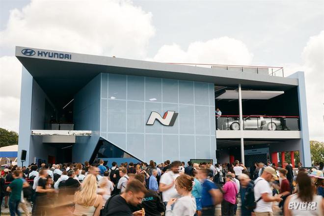 现代汽车推出N品牌首款量产高性能电动车IONIQ 5 N(图2)