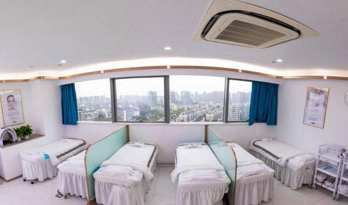 卞卡美妆加盟费用(图3)