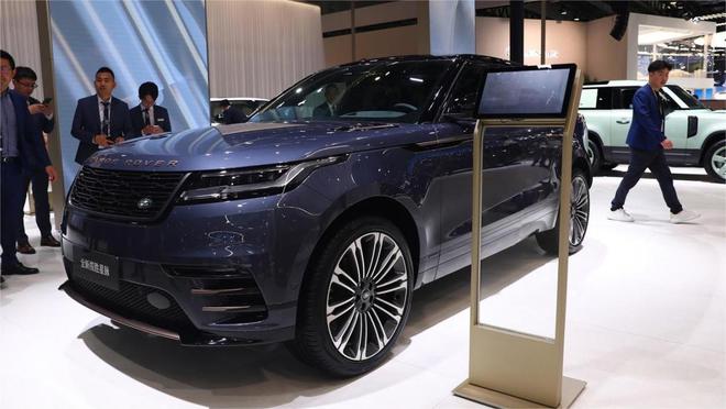 有着最美豪华SUV称号的揽胜星脉不止有颜值还有极致动力输出(图2)