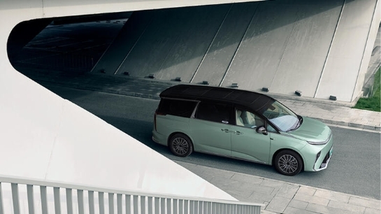 纯电动汽车哪个牌子好？锁定上汽大通MAXUS这款大家庭旗舰电动MPV(图5)