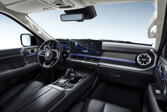 坦克品牌亮相成都车展：Hi4-T越野新能源引燃期待(图2)