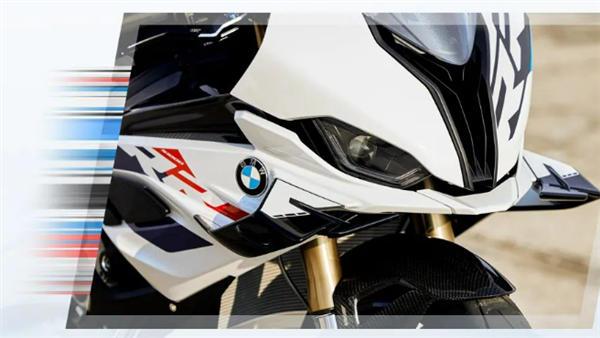 2399万起 宝马两款新任机车皇帝上市：品牌民用摩托最高科技加持(图2)