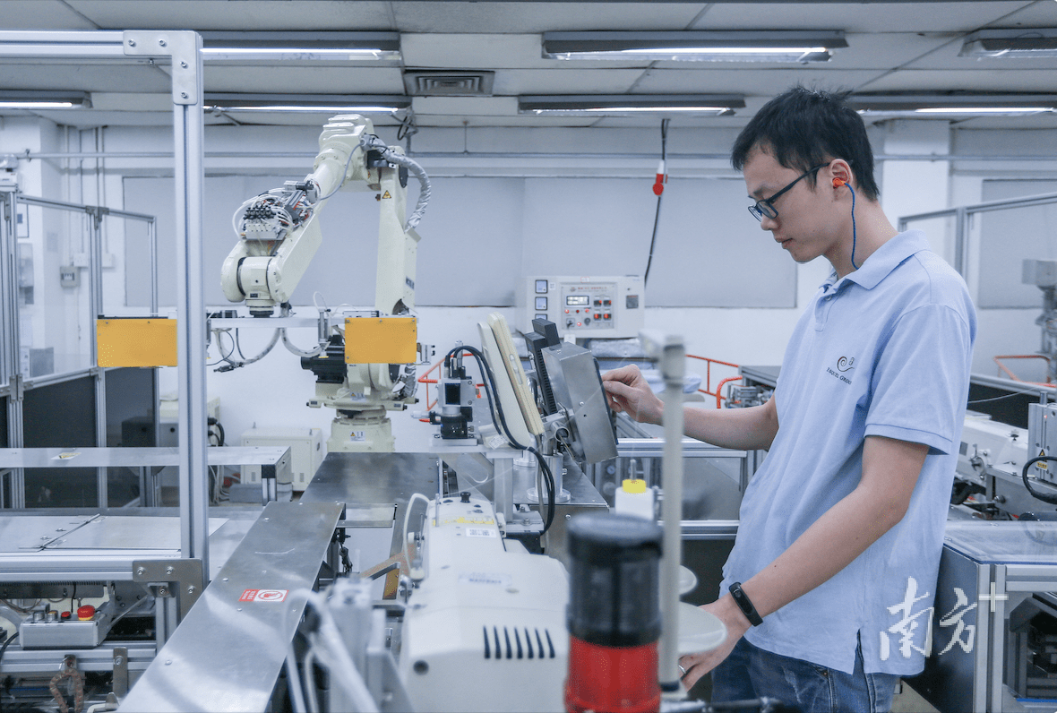 广东溢达：加速转型培育品牌输出技术｜冲刺千亿看荷城(图1)