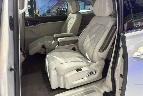 立业成家 威然自得品牌大使秦昊助力上汽大众威然24款焕新上市(图4)