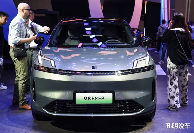 领克08本月将上市入门输出381马力插电混动配无框门(图8)