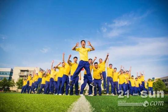 走出去徐工技工教育品牌闪耀丝路！(图9)