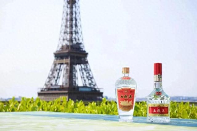 央视秋晚礼赠上亿“和美好礼” 五粮液“双节”活动全面铺开致敬“幸福中国节”(图4) 央视秋晚礼赠上亿“和美好礼” 五粮液“双节”活动全面铺开致敬“幸福中国节”(图4)