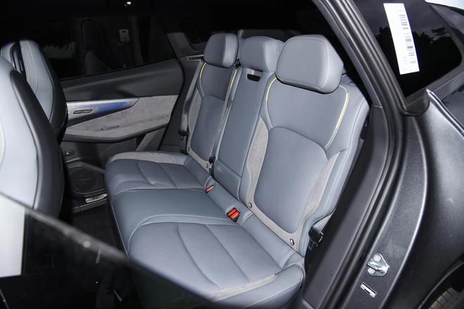 国产又出全新SUV！热度超过大众、丰田输出430马力只要20万起(图12)