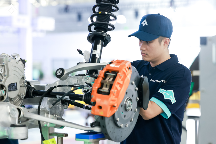 1286万元-1686万元。昊铂超跑昊铂品牌之夜暨SSR上市交付(图6)