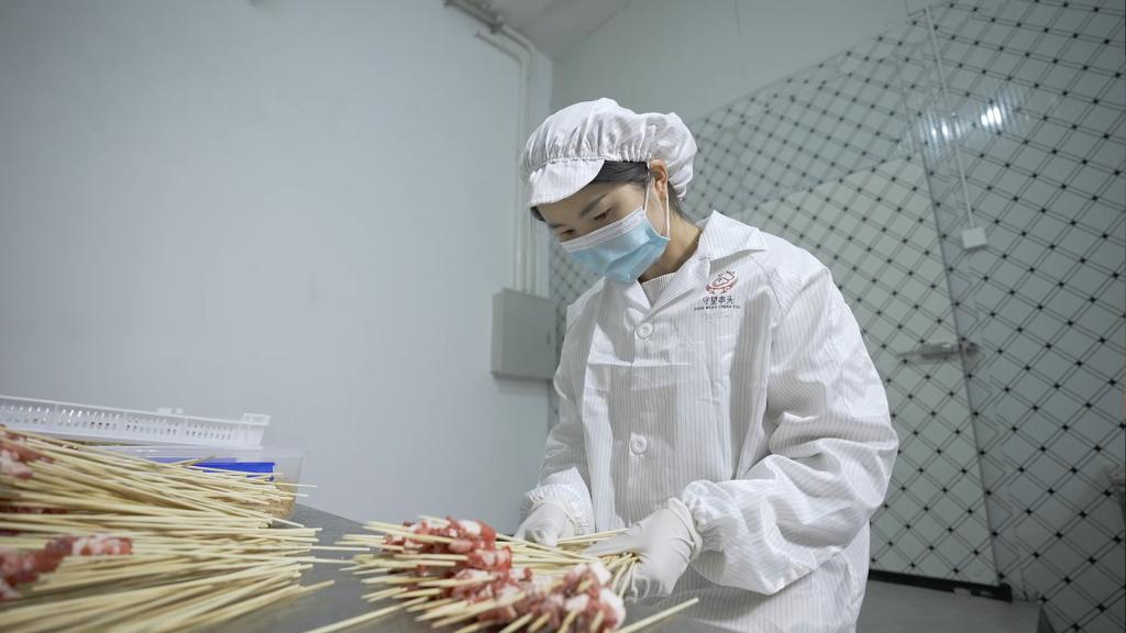 “串”起稳稳的幸福——云南昭通发展小肉串烧烤产业观察(图3)