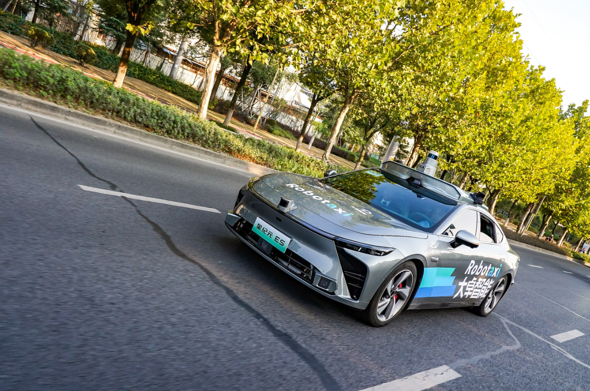 引世界围观 奇瑞尹同跃：擦亮(图2)