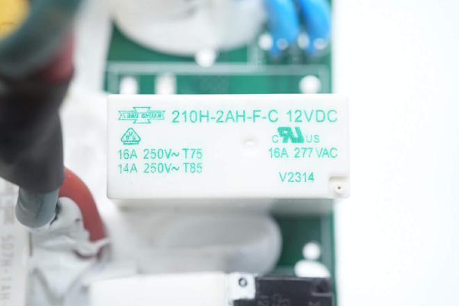 峰值输出功率2700WEHOM 1650W便携式户外电源拆解(图22)