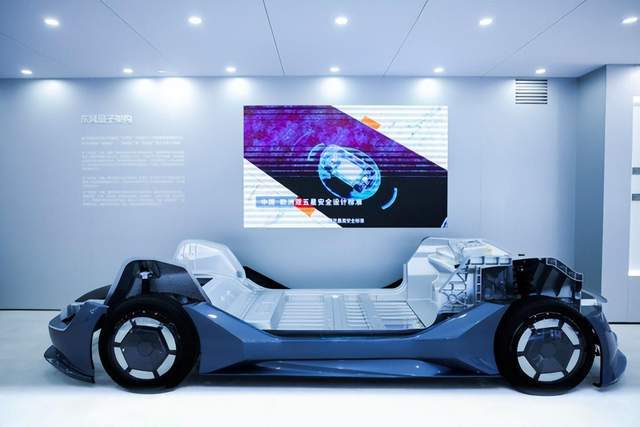 东风乘用车三品牌闪耀华中国际车展(图2)