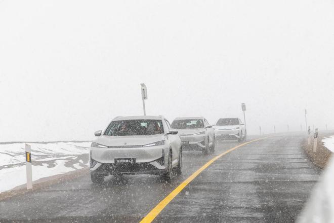 12万带来超2000km续航 东风风神L7 能成为品牌的“攻城锤”吗(图4)