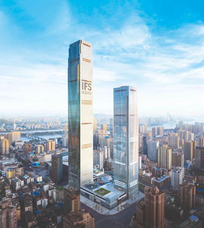 一周资讯 Prada宣布品牌代言人贾玲CHLOÉ发布2024秋季大片(图3)