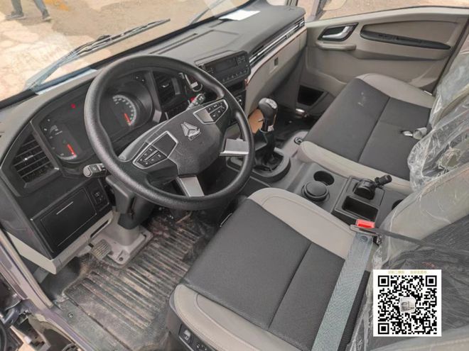 重汽HOWO四米二宽体高栏北京直营店在哪(图2) 重汽HOWO四米二宽体高栏北京直营店在哪(图2)