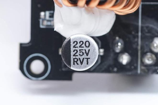 拆解：斯丹德72Wh V口电池VB72(图15)
