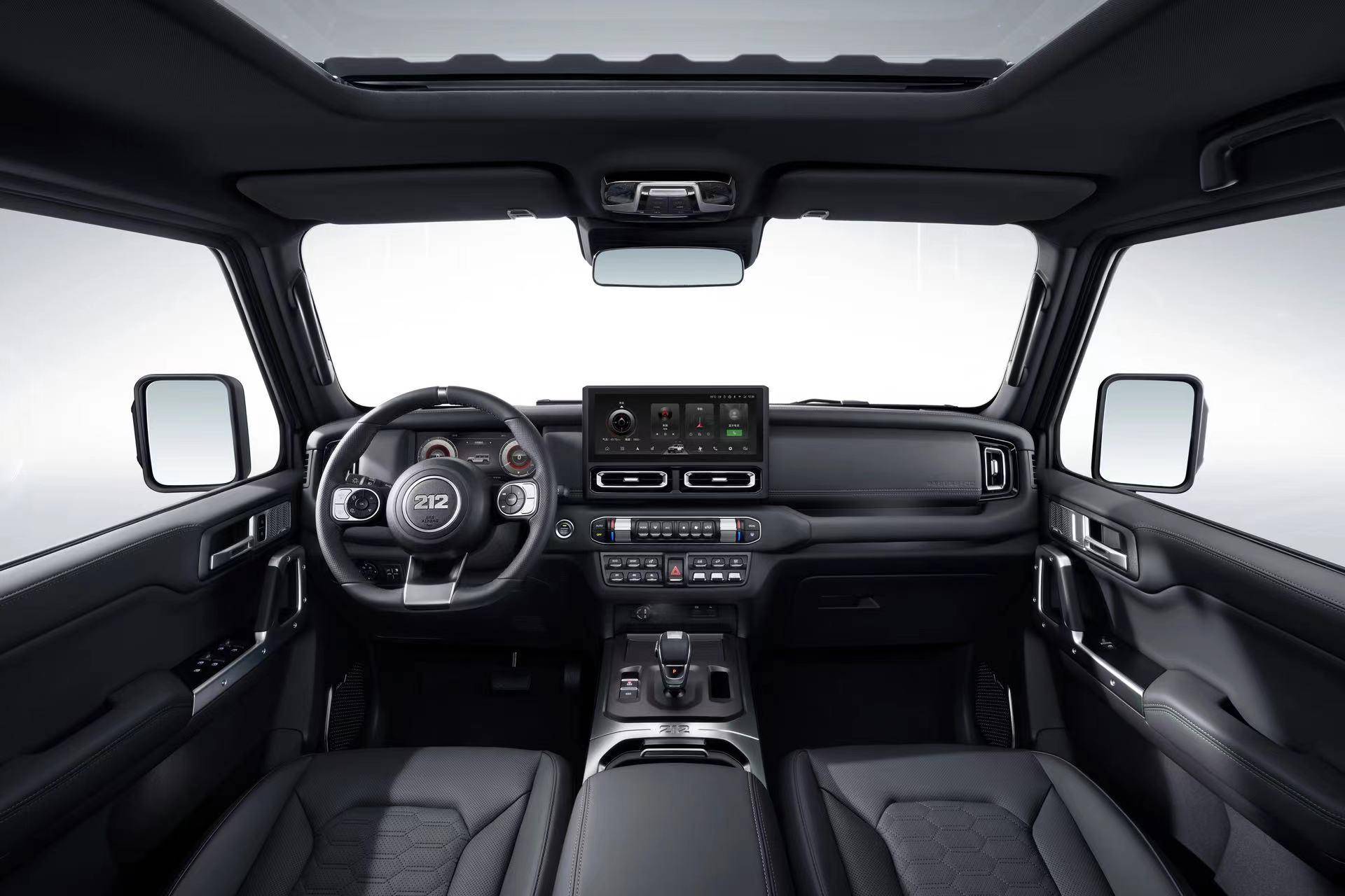 212品牌全新车型T01正式上市售价1399万元-1729万元(图4)