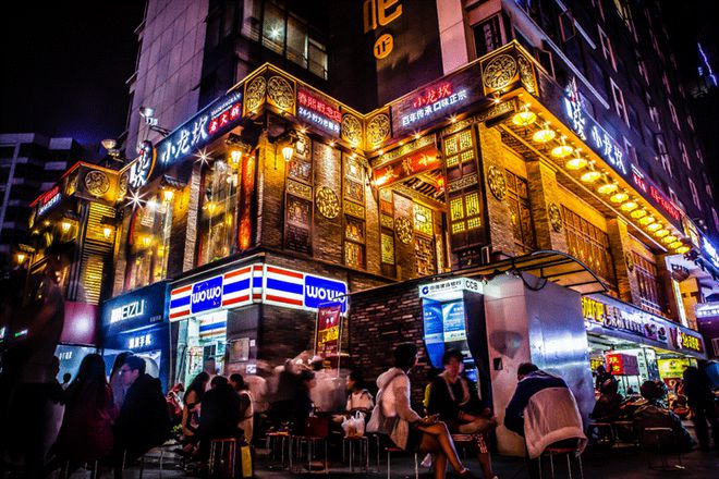 中国火锅品牌前三强小龙坎再获行业权威认证！(图2)